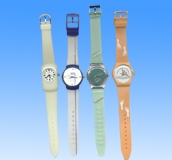 Kids beauty supply distributors shopping online collection offering fashion wrsit watch in assorted color and design. KIds favorite birthday gift supply!
