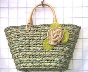 2004 fashion accessory online suppliers manufacturers direct presenting greenish retan handbag with rose decor and wrapped bamboo handle. Elegant and simple design, perfect for both formal dress match up and casual wear decor.