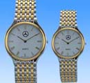 High quality golden jewelry trend wholesale supply golden round face fashion watch set