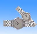 Special online jewelry display catalog wholesale offering stainless teel fashion watch set with white round face design.